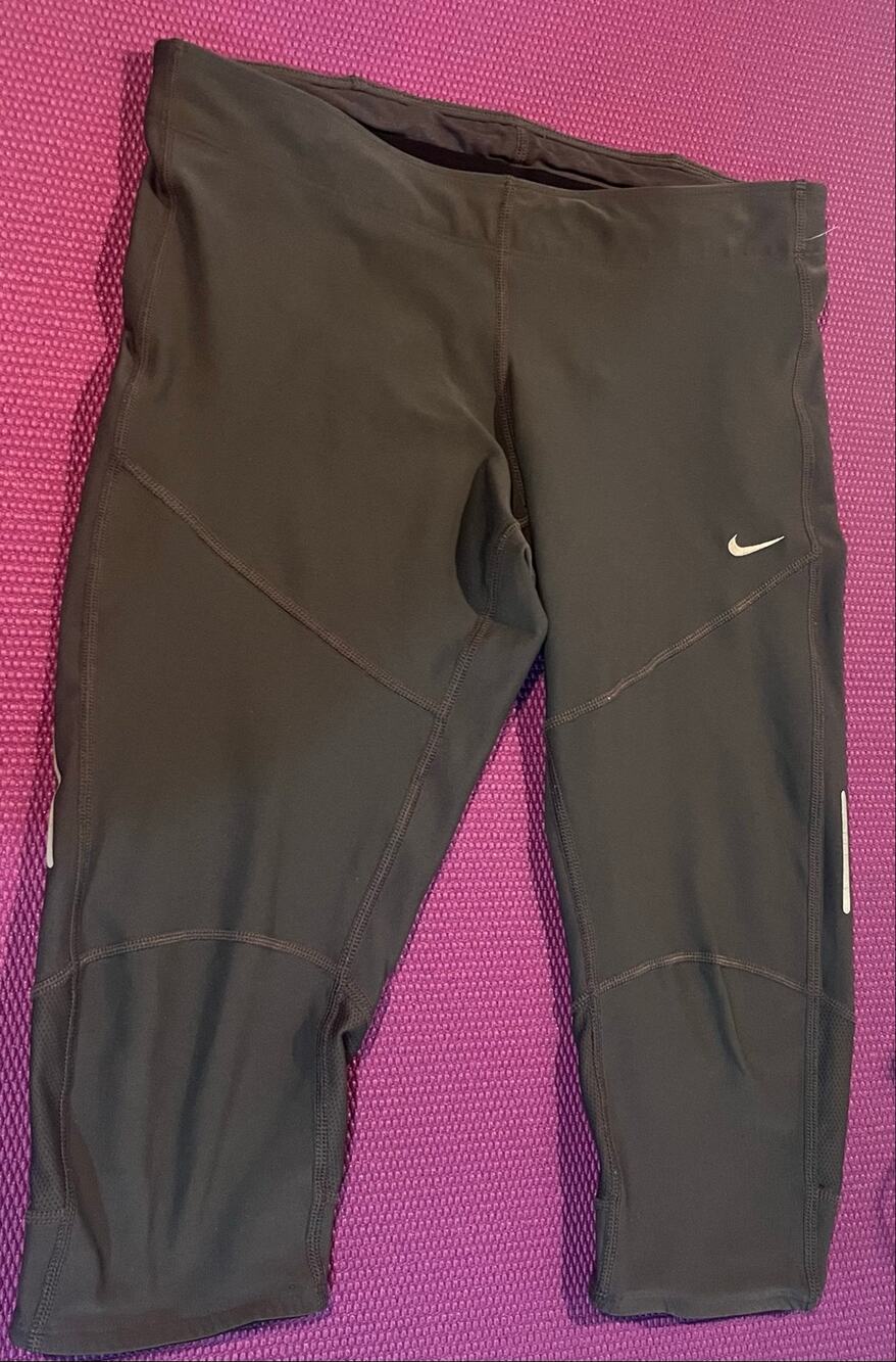 Nike Womens Dri FIT Running Training Capri Cropped Black Black Leggings